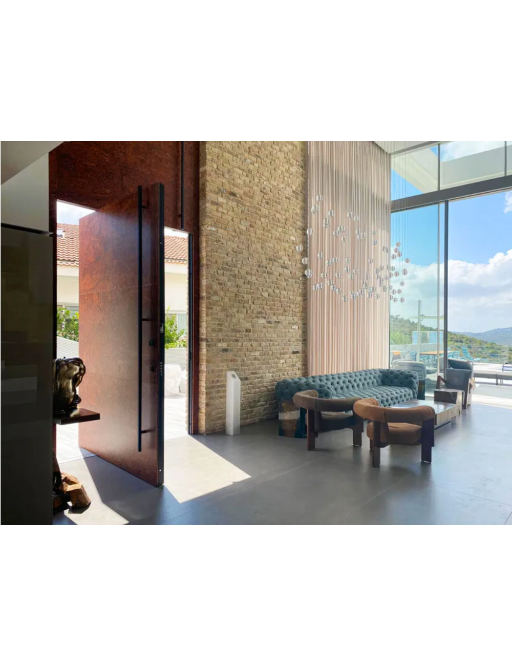 Porte Blindée sur pivot : Sécurité et design - Habitat83.com