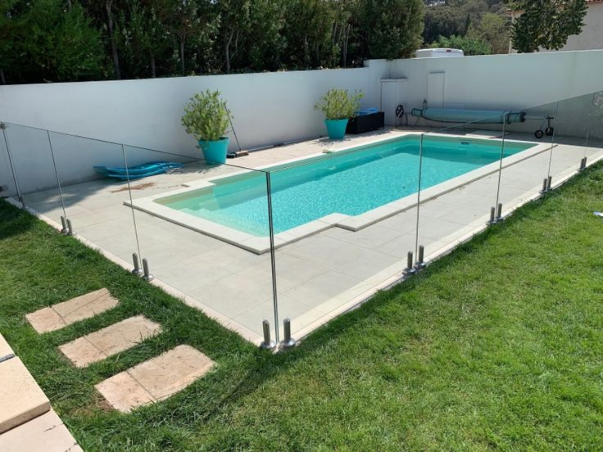 Barriere de piscine - Habitat83.com