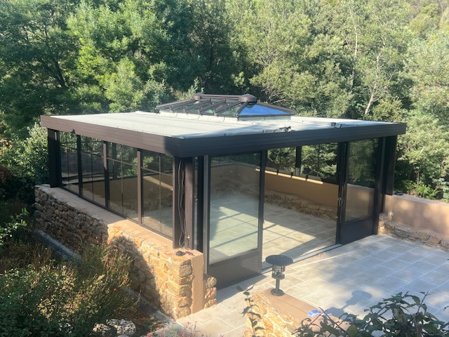 Véranda Elyssa Panoramique – Vue Imprenable et Confort | habitat.com